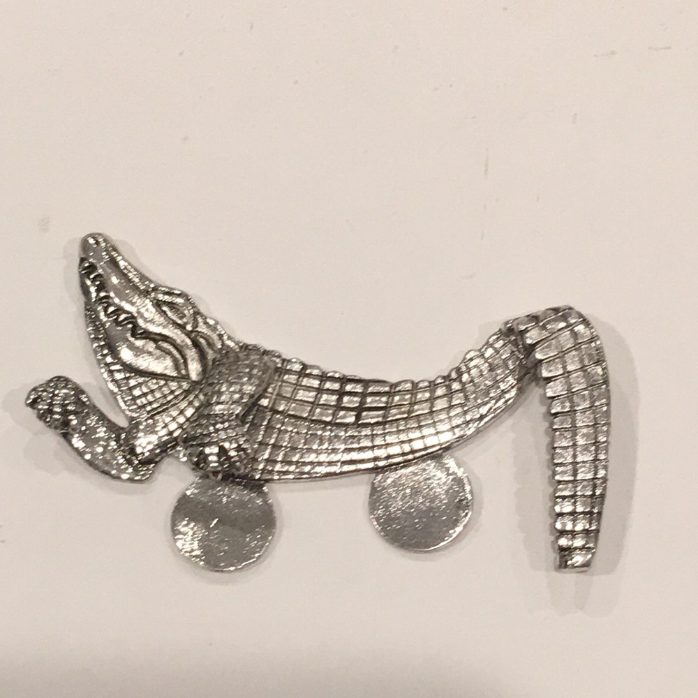 Silver Crocodile Pocket Brooch - Picture 5 of 9